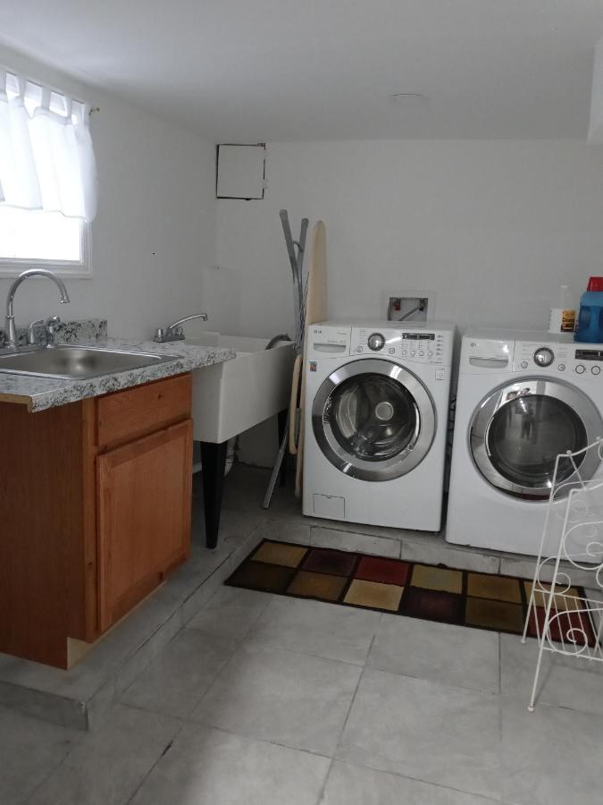 Апартаменти "Cozy Basement Retreat Just 40 Minutes To Nyc!" Ірвінґтон Екстер'єр фото