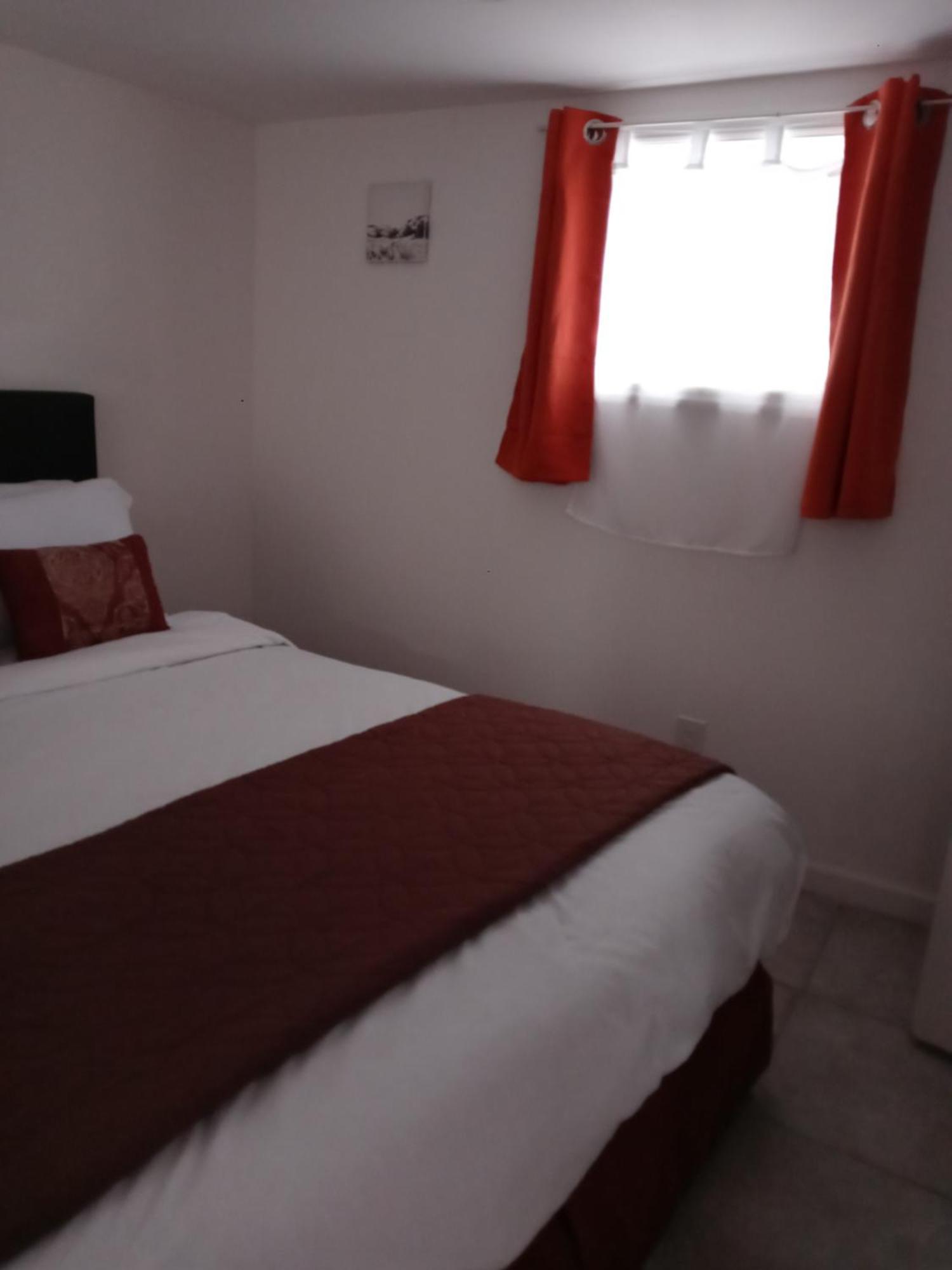 Апартаменти "Cozy Basement Retreat Just 40 Minutes To Nyc!" Ірвінґтон Екстер'єр фото